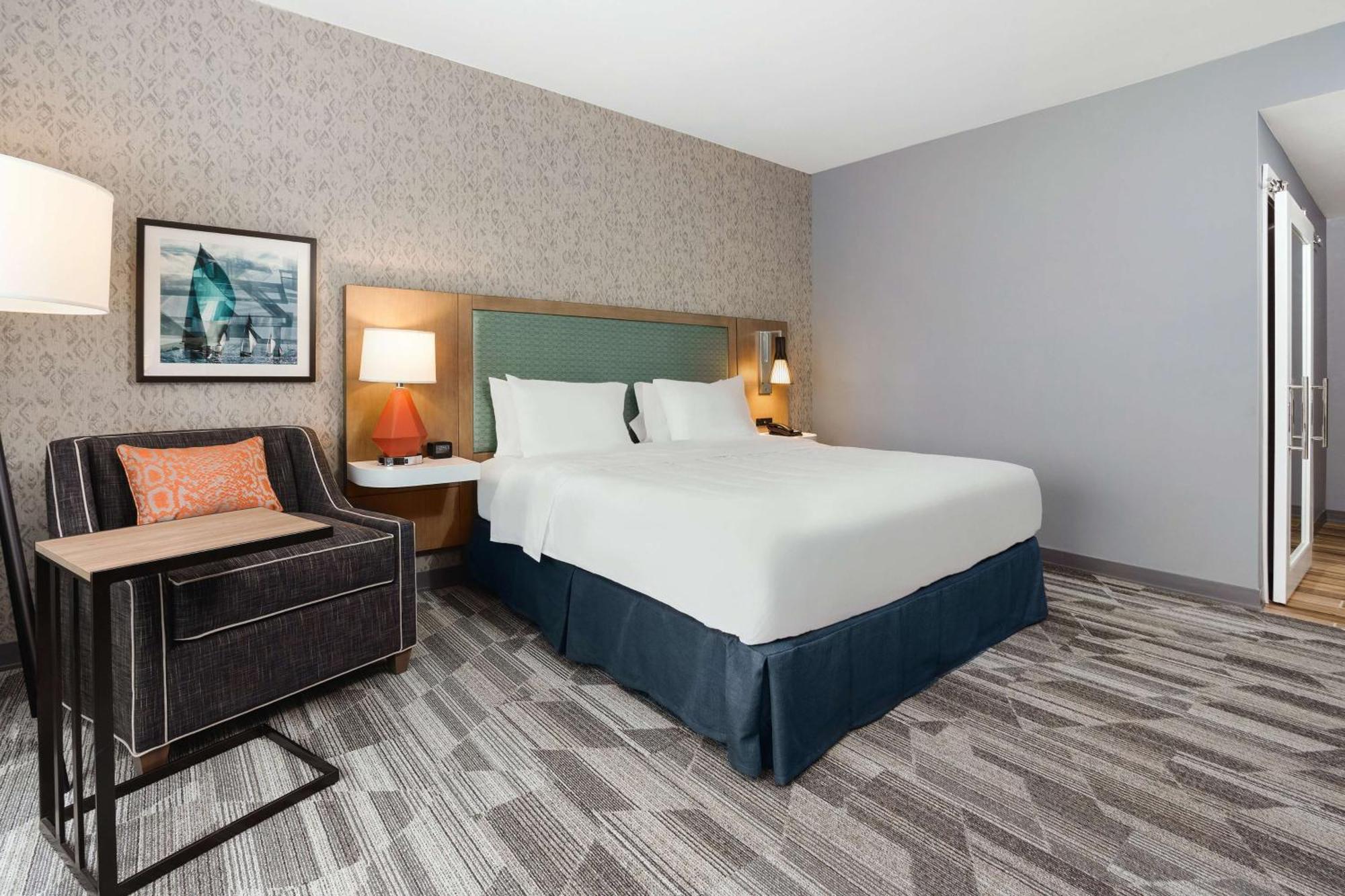 Hotel Hampton Airport, Wa