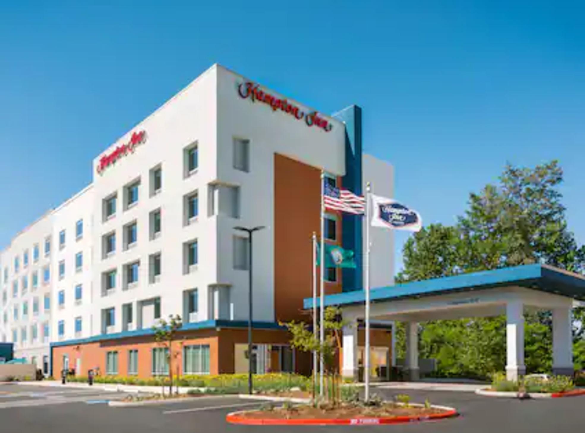Hampton Airport, Wa 3* Bellingham